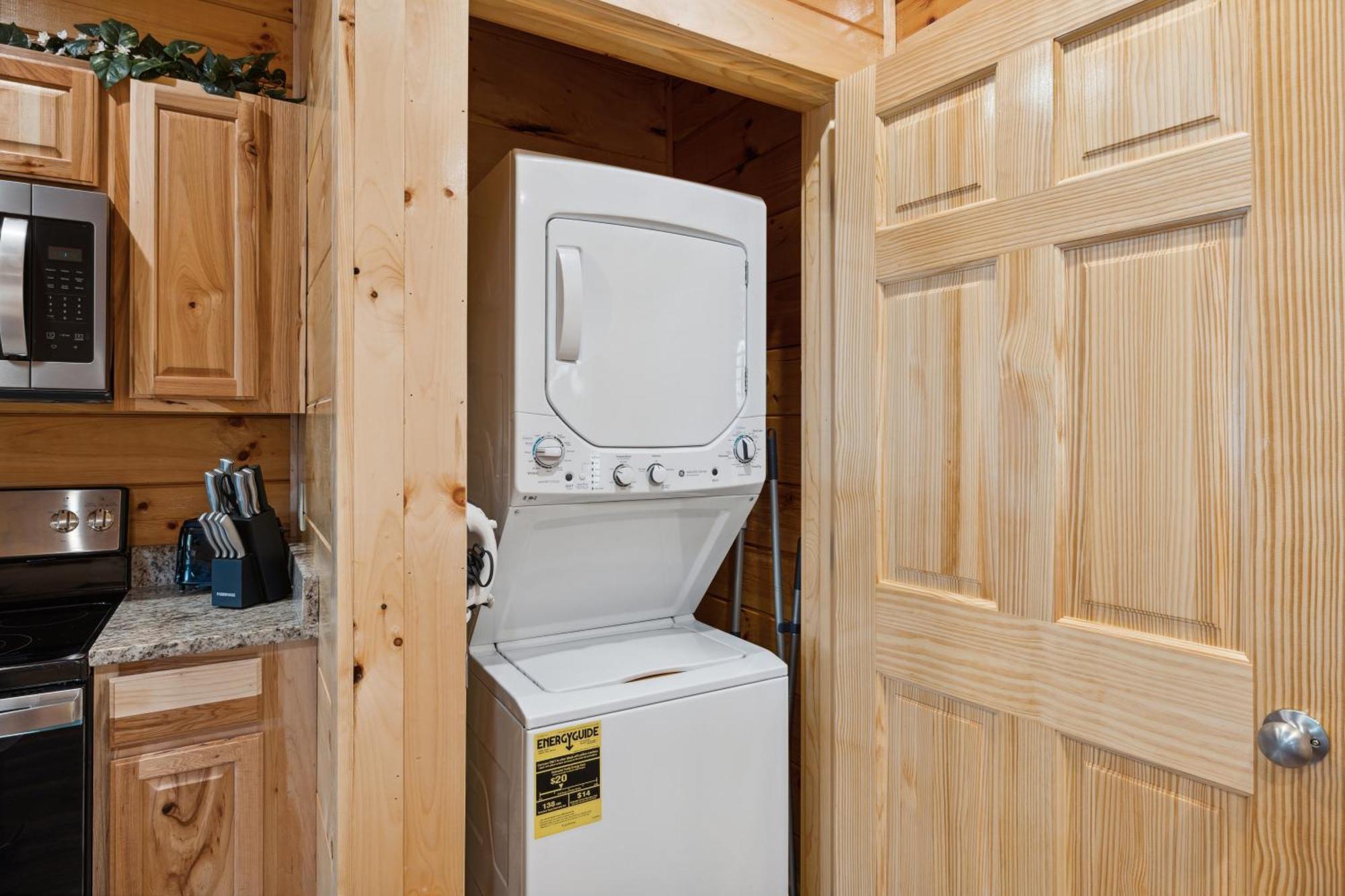 The 3 Bears Is A Newly Built 3 Bedroom Cabin Only 3 Minutes From The Parkway! Pigeon Forge Exterior photo
