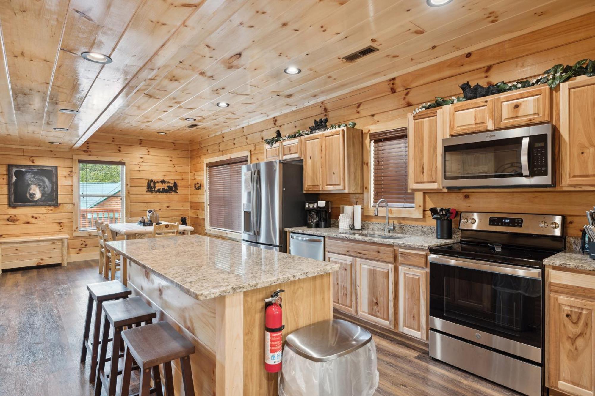 The 3 Bears Is A Newly Built 3 Bedroom Cabin Only 3 Minutes From The Parkway! Pigeon Forge Exterior photo